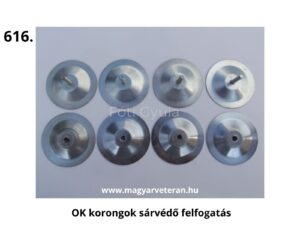 Nyolc fém korong két sorban elrendezve: felső sorban csapos, alsó sorban furatos kivitel; íves sárvédők rögzítésére szolgáló veterán magyar alkatrészek.