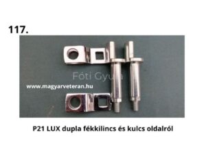 Pannónia P21 kéthengeres veterán motorkerékpár LUX kivitelű dupla fékkilincse és fékkulcsa oldalnézetből, krómozott alkatrészek