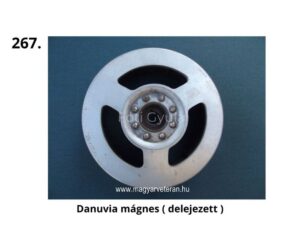 Danuvia mágnes (delejezett) – golyóscsapágyas középrésszel és három kivágással ellátott fém lendkerék magyar veterán motorkerékpárhoz
