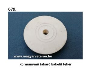 Fehér bakelit kormánymű takaró Pannónia motorkerékpárhoz, kör alakú középső díszburkolat furattal, veterán restauráláshoz