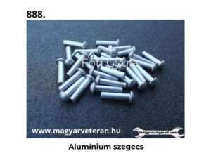 Alumínium szegecs készlet veterán motorkerékpár alkatrészek rögzítéséhez, sötét háttéren fotózva.